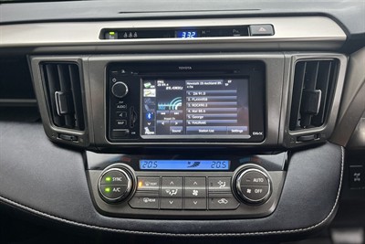 2013 Toyota RAV4 - Thumbnail
