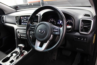 2020 Kia Sportage - Thumbnail