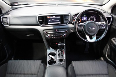 2020 Kia Sportage - Thumbnail