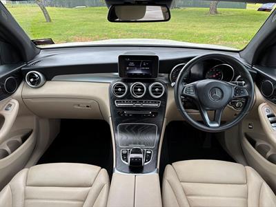 2018 Mercedes-Benz GLC 250 - Thumbnail