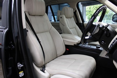 2016 Land Rover Range Rover - Thumbnail