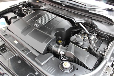 2016 Land Rover Range Rover - Thumbnail