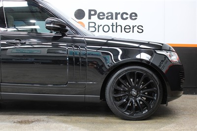 2016 Land Rover Range Rover - Thumbnail