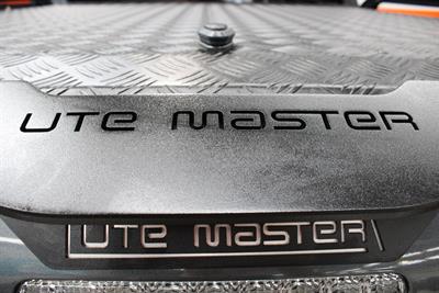 2022 Mitsubishi Triton - Thumbnail