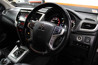 2022 Mitsubishi Triton - Thumbnail