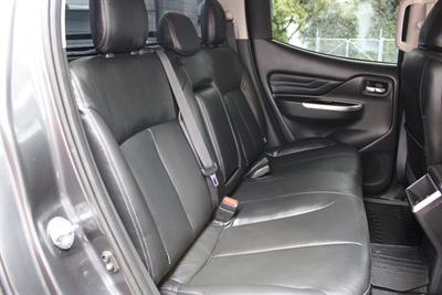 2022 Mitsubishi Triton - Thumbnail