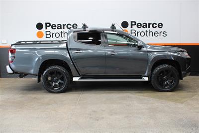 2022 Mitsubishi Triton - Thumbnail