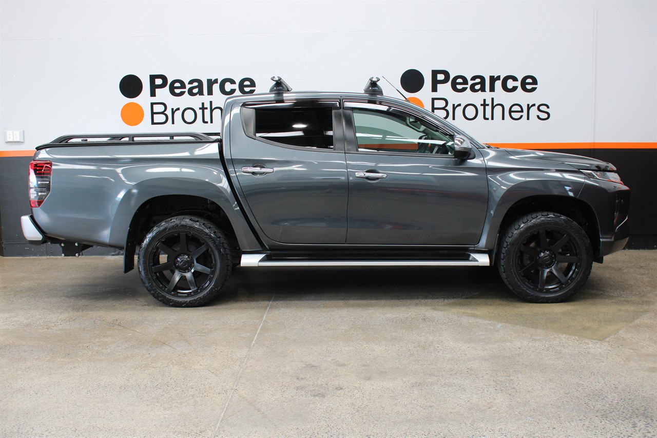 2022 Mitsubishi Triton