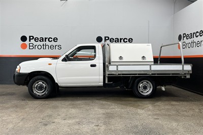 2012 Nissan Navara - Thumbnail