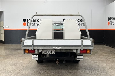 2012 Nissan Navara - Thumbnail