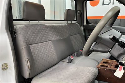 2012 Nissan Navara - Thumbnail