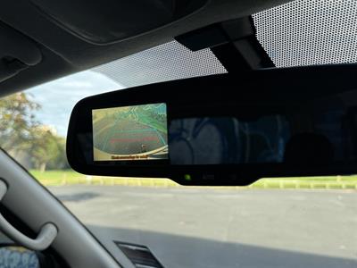 2017 Toyota Hiace - Thumbnail