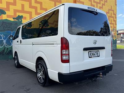 2017 Toyota Hiace - Thumbnail