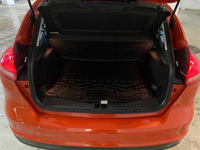 2018 Ford Focus - Thumbnail