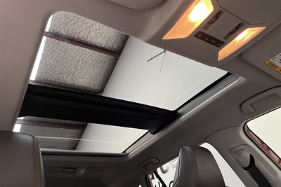 2020 Toyota RAV4 - Thumbnail