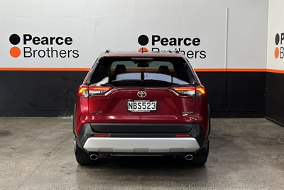 2020 Toyota RAV4 - Thumbnail