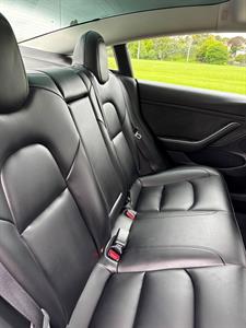 2022 Tesla Model 3 - Thumbnail