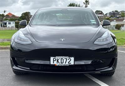2022 Tesla Model 3 - Thumbnail
