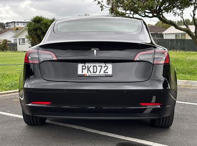 2022 Tesla Model 3 - Thumbnail