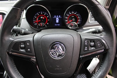 2015 Holden Commodore - Thumbnail