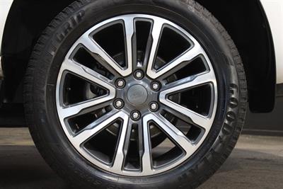 2019 Ford Everest - Thumbnail