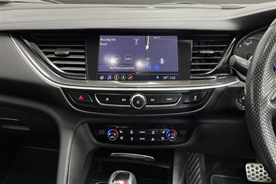 2019 Holden Commodore - Thumbnail