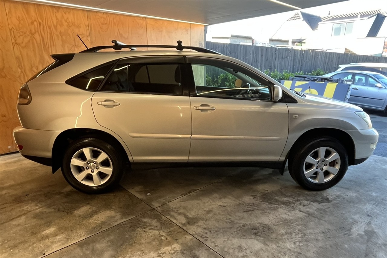 2004 Lexus RX330