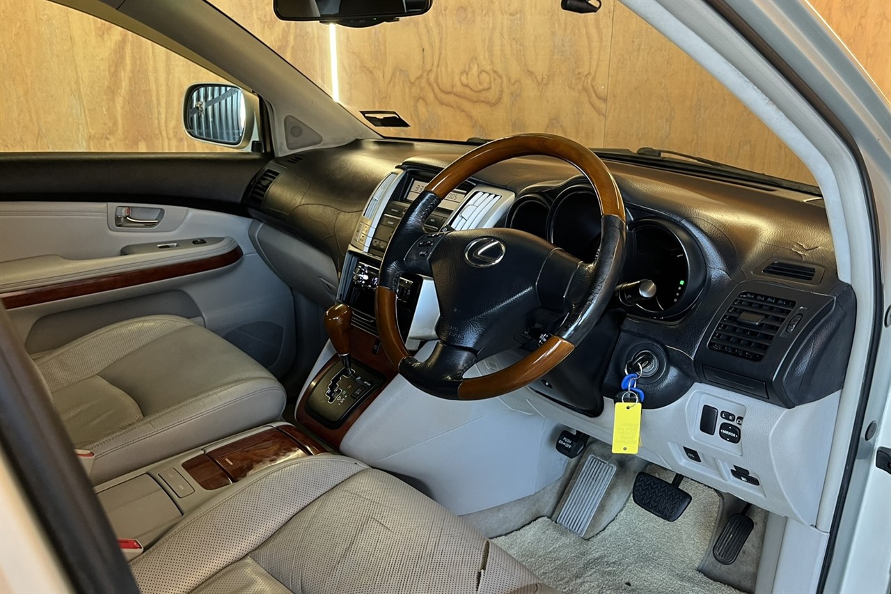 2004 Lexus RX330
