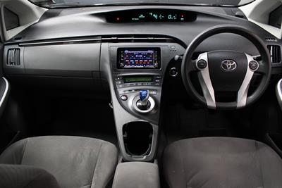 2010 Toyota PRIUS - Thumbnail