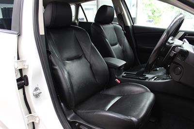 2013 Mazda Axela - Thumbnail