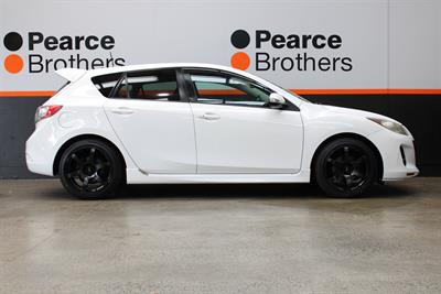 2013 Mazda Axela - Thumbnail