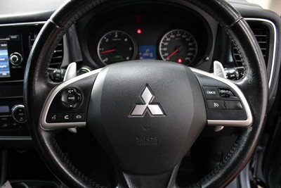 2013 Mitsubishi Outlander - Thumbnail