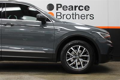 2021 Volkswagen TIGUAN - Thumbnail