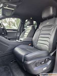 2020 Volkswagen Touareg - Thumbnail