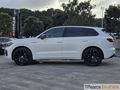 2020 Volkswagen Touareg - Thumbnail