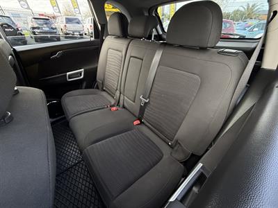 2015 Holden Captiva - Thumbnail
