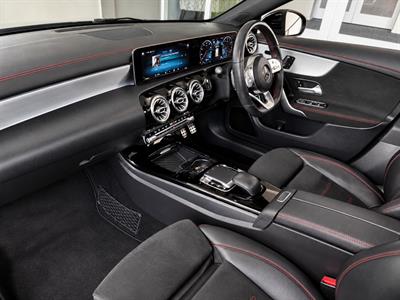 2019 Mercedes-Benz CLA 200 - Thumbnail