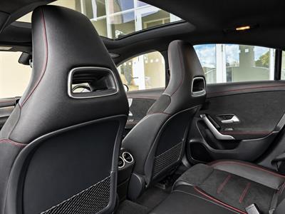 2019 Mercedes-Benz CLA 200 - Thumbnail