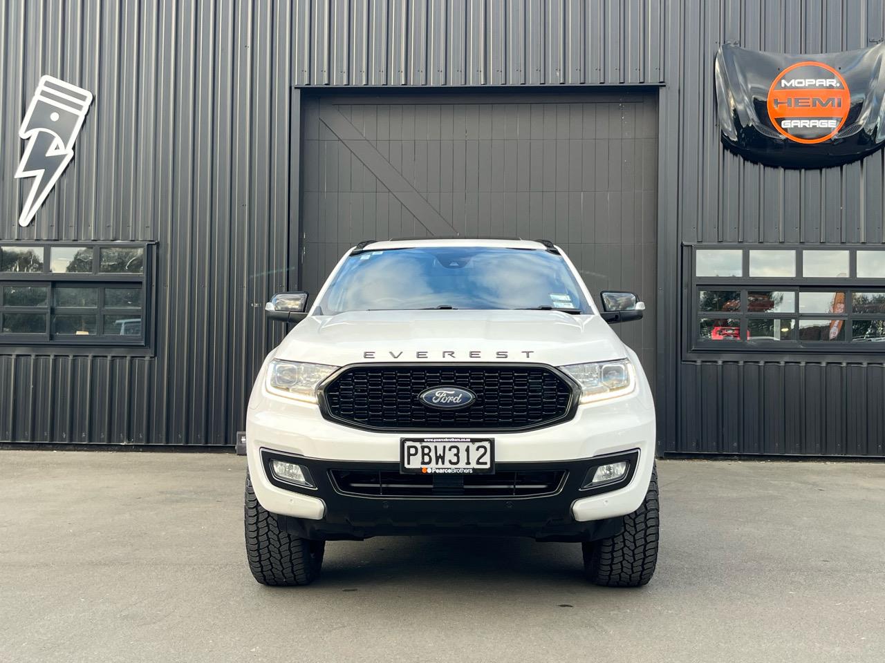 2022 Ford Everest