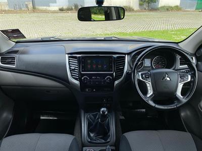 2018 Mitsubishi Triton - Thumbnail