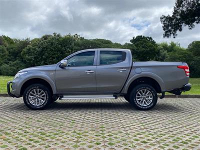 2018 Mitsubishi Triton - Thumbnail