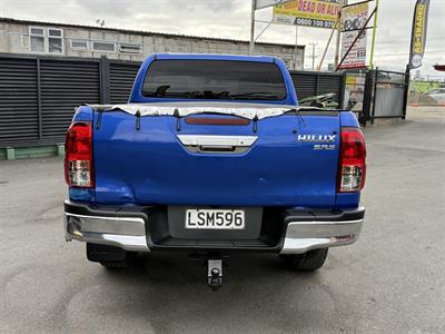 2018 Toyota Hilux - Thumbnail