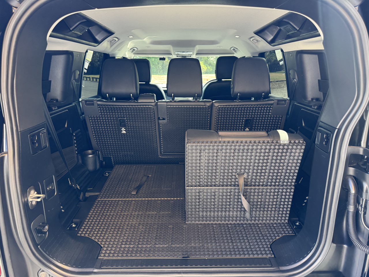 2023 Land Rover DEFENDER