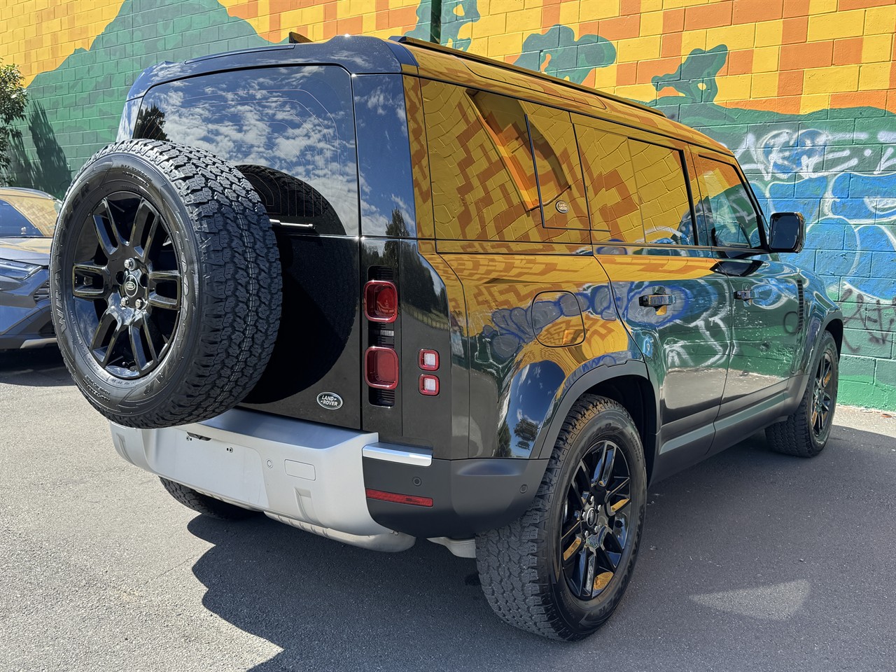 2023 Land Rover DEFENDER