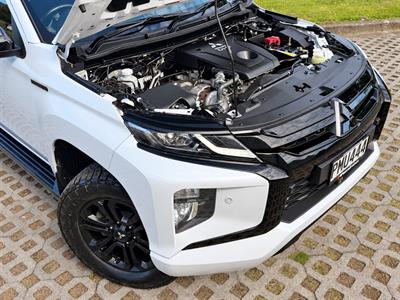 2022 Mitsubishi Triton - Thumbnail