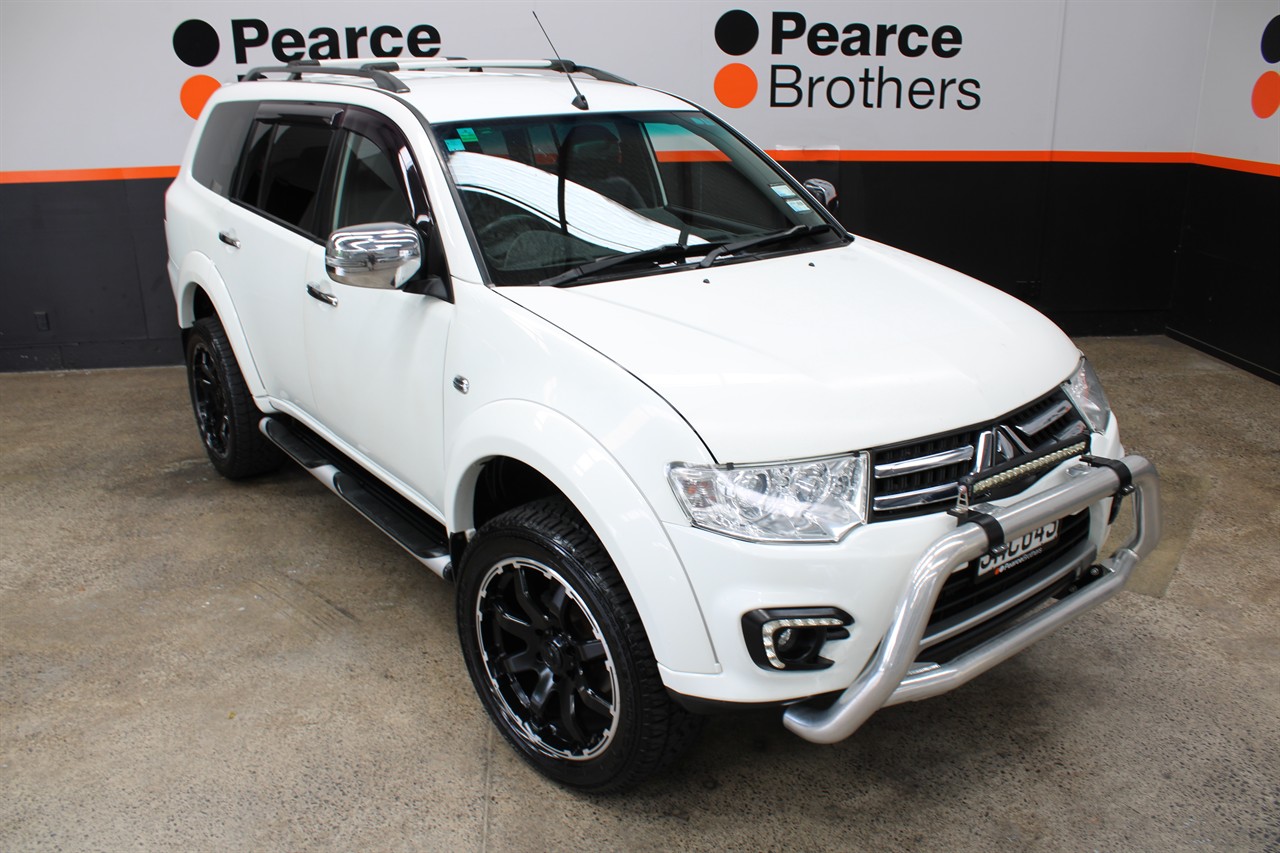 2015 Mitsubishi Challenger