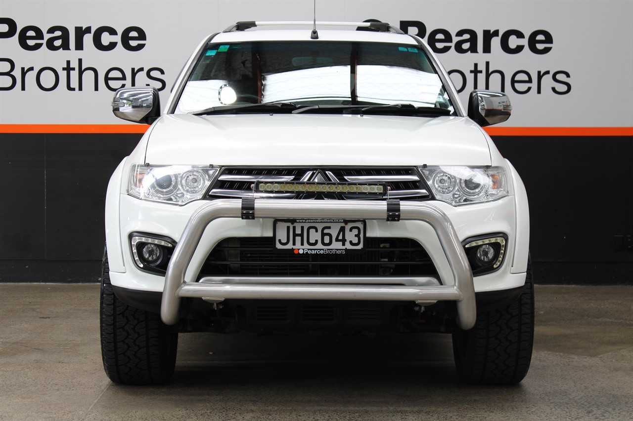 2015 Mitsubishi Challenger