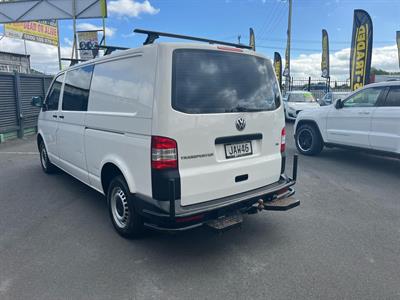 2015 Volkswagen T5 - Thumbnail