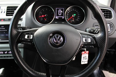 2015 Volkswagen Cross Polo - Thumbnail
