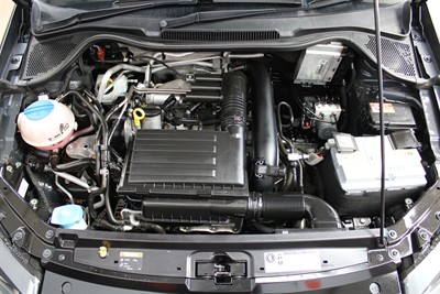 2015 Volkswagen Cross Polo - Thumbnail